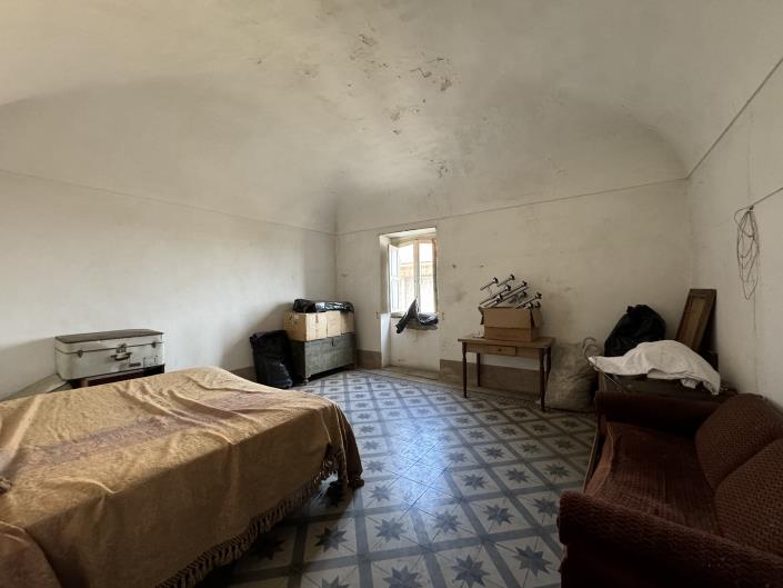 Image No.20-8 Bed Villa / Detached for sale