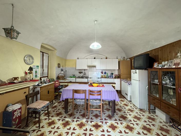 Image No.9-8 Bed Villa / Detached for sale