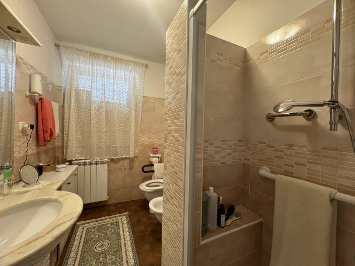 Image No.16-3 Bed Villa / Detached for sale