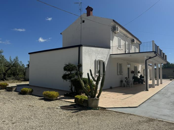 Image No.45-3 Bed Villa / Detached for sale