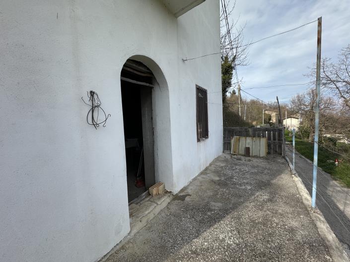 Image No.41-2 Bed House for sale