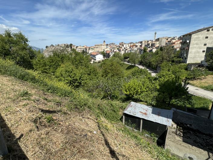 Image No.35-2 Bed Townhouse for sale