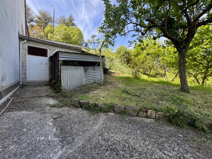 Image No.31-2 Bed Townhouse for sale