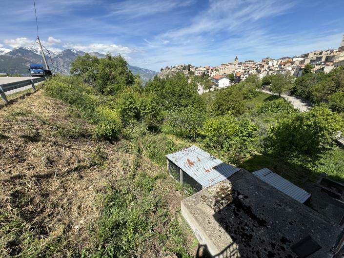 Image No.42-2 Bed Townhouse for sale