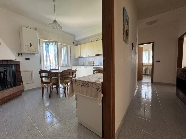 Image No.13-2 Bed Townhouse for sale