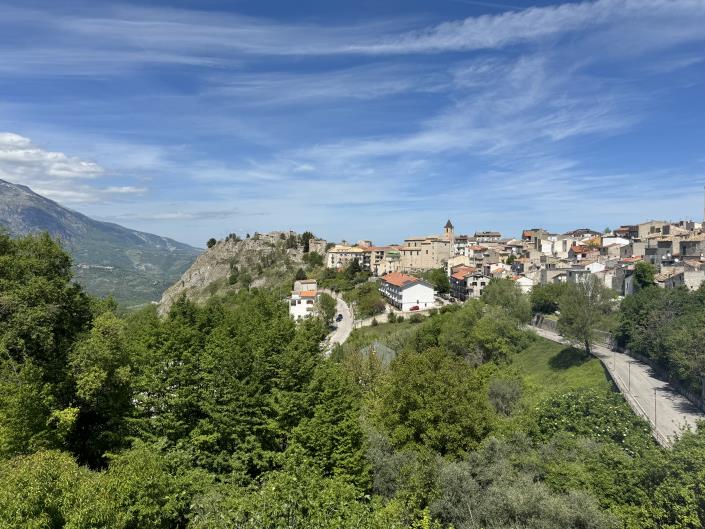 Image No.49-2 Bed Townhouse for sale