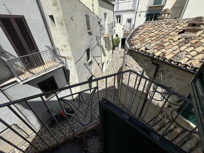 Image No.24-2 Bed House for sale