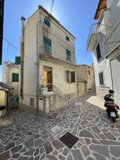 Image No.33-2 Bed House for sale