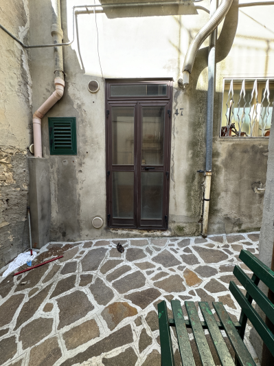 Image No.41-2 Bed House for sale