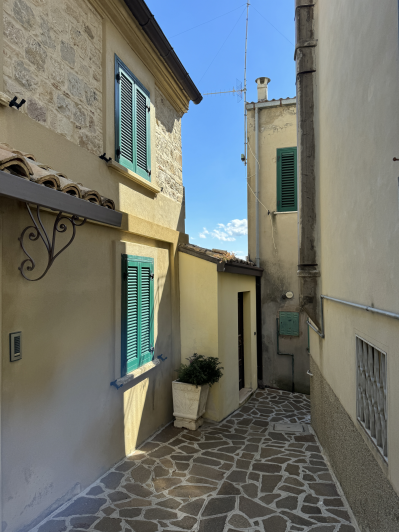 Image No.51-2 Bed House for sale