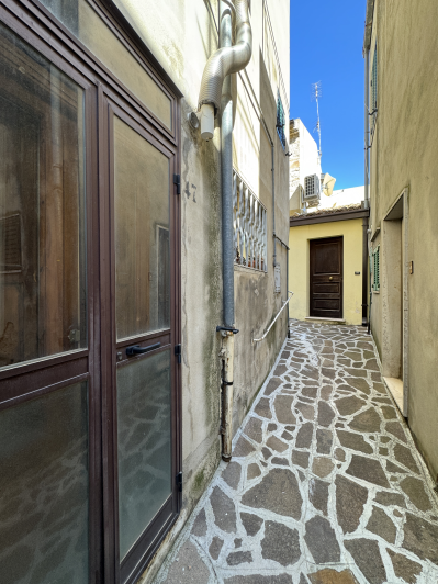 Image No.54-2 Bed House for sale