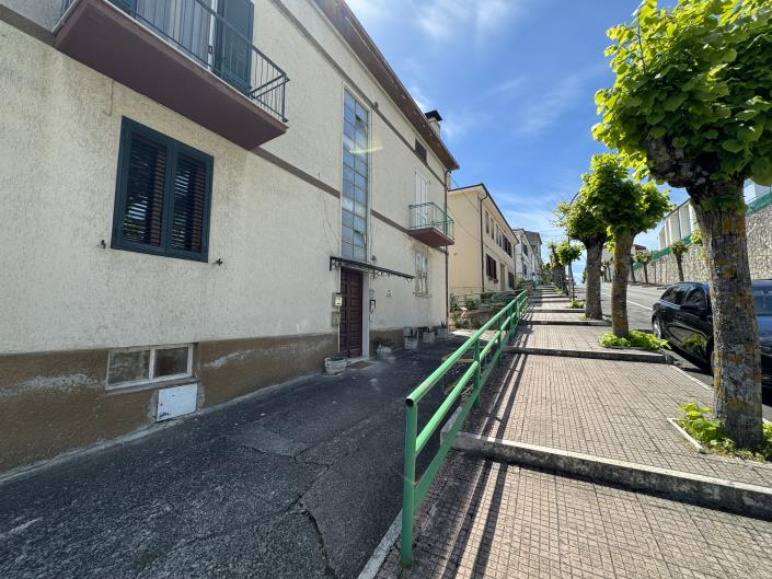 Image No.42-2 Bed Apartment for sale