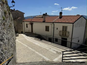 3 Bed Townhouse for sale