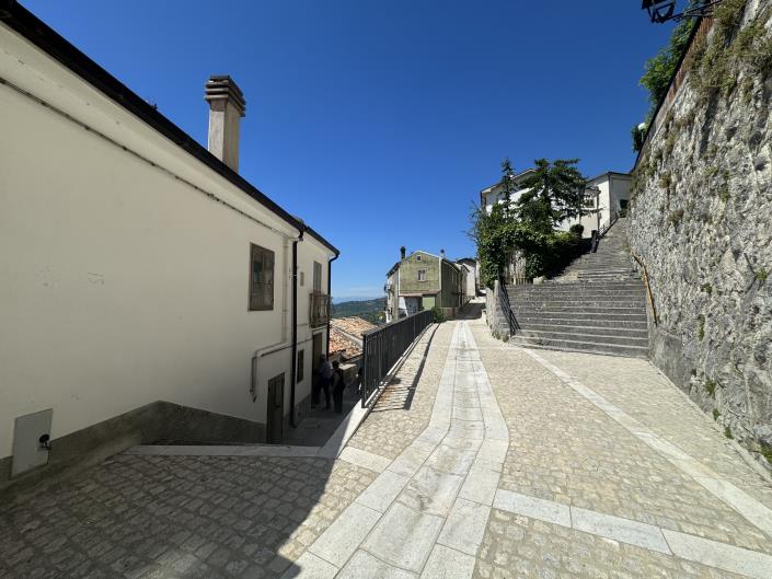 Image No.3-2 Bed Townhouse for sale