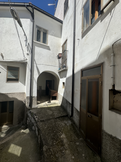 Image No.34-2 Bed Townhouse for sale