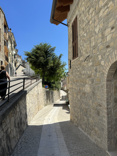 Image No.52-2 Bed Townhouse for sale