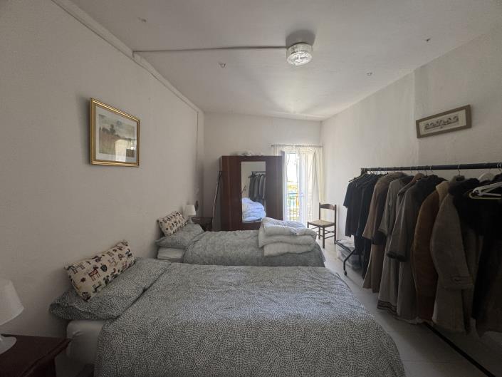 Image No.19-2 Bed Townhouse for sale
