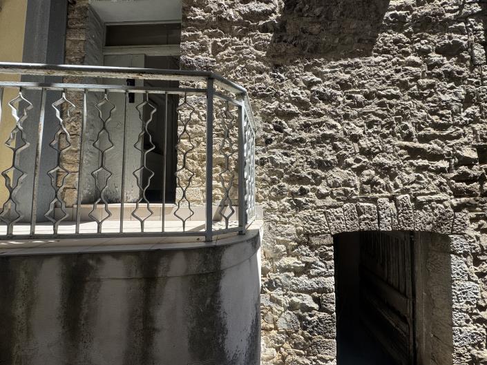 Image No.43-2 Bed Townhouse for sale