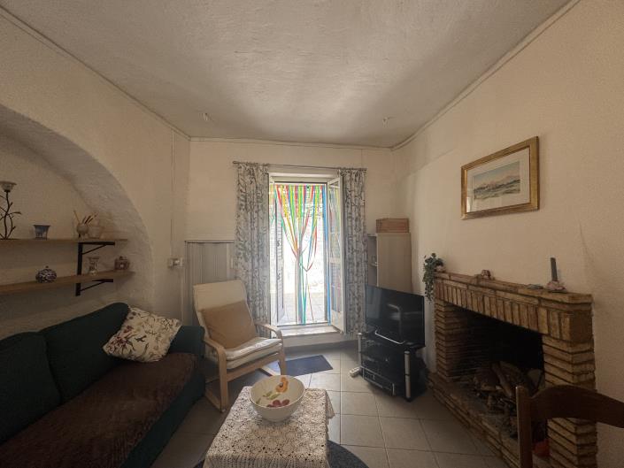 Image No.39-2 Bed Townhouse for sale