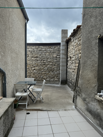 Image No.27-1 Bed Townhouse for sale