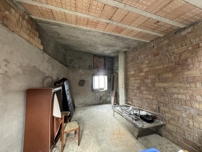 Image No.42-1 Bed Townhouse for sale