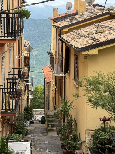 Image No.3-1 Bed Townhouse for sale