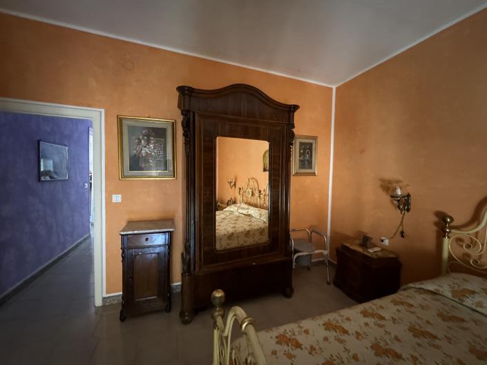 Image No.23-3 Bed Townhouse for sale