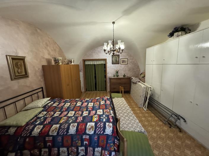 Image No.26-3 Bed Townhouse for sale