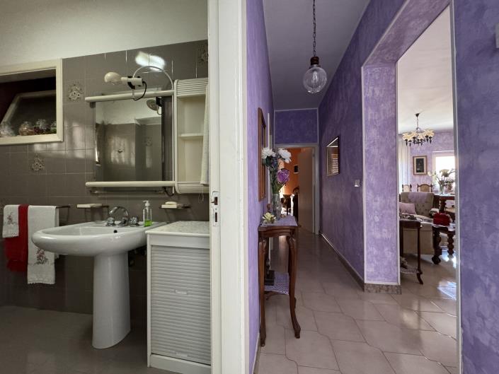 Image No.35-3 Bed Townhouse for sale