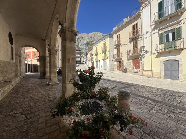 Image No.56-4 Bed Townhouse for sale