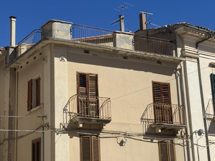 Image No.4-4 Bed Townhouse for sale