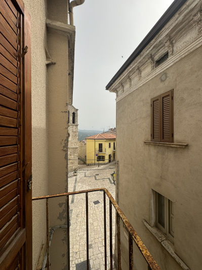 Image No.22-4 Bed Townhouse for sale