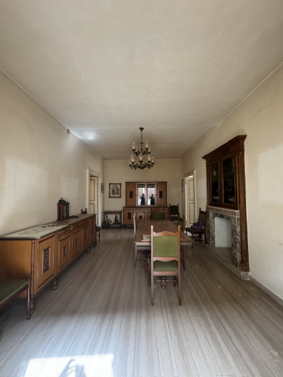 Image No.12-4 Bed Townhouse for sale