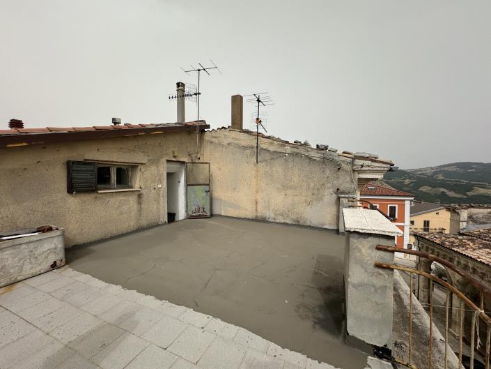 Image No.47-4 Bed Townhouse for sale