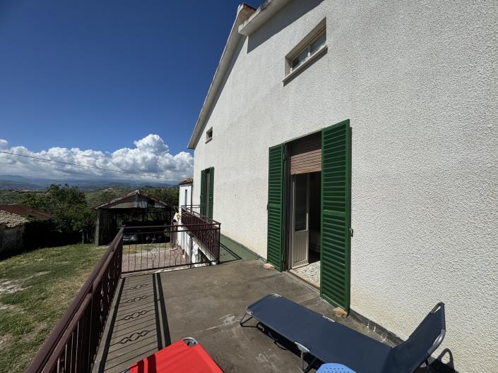 Image No.39-3 Bed Farmhouse for sale