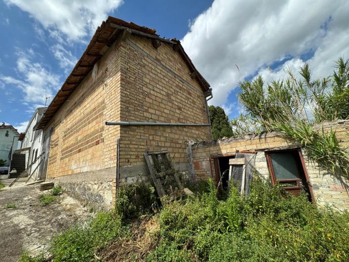 Image No.37-2 Bed Village House for sale