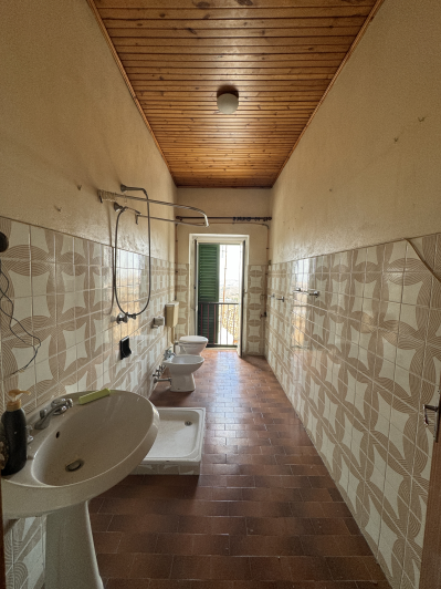 Image No.46-4 Bed Townhouse for sale