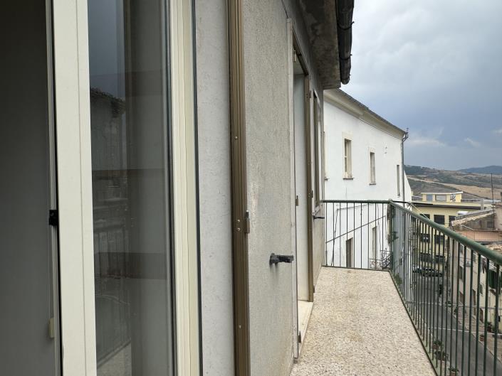 Image No.34-4 Bed Townhouse for sale