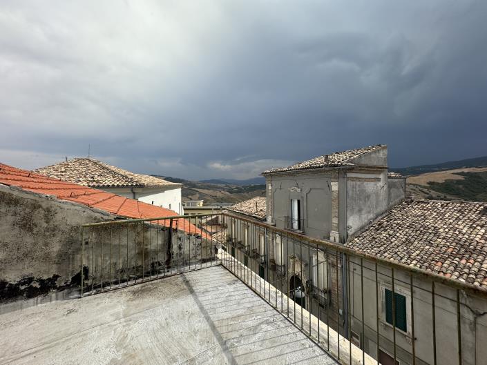 Image No.54-4 Bed Townhouse for sale