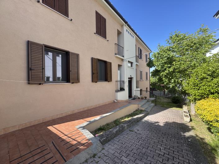 Image No.50-2 Bed Apartment for sale