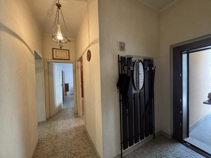 Image No.18-2 Bed Apartment for sale