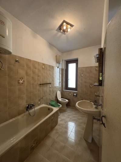 Image No.22-2 Bed Apartment for sale