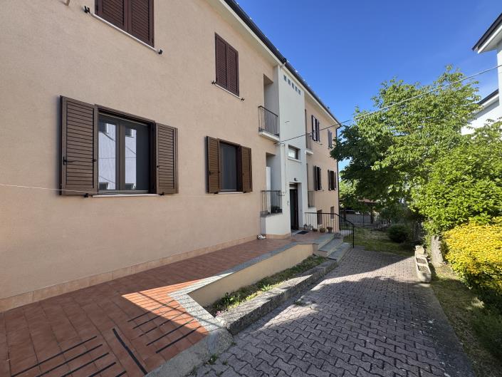 Image No.35-2 Bed Apartment for sale