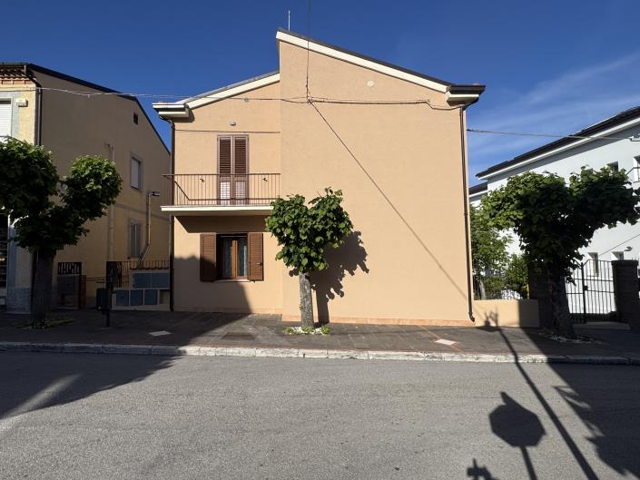 Image No.40-2 Bed Apartment for sale
