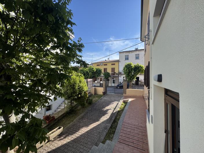 Image No.48-2 Bed Apartment for sale