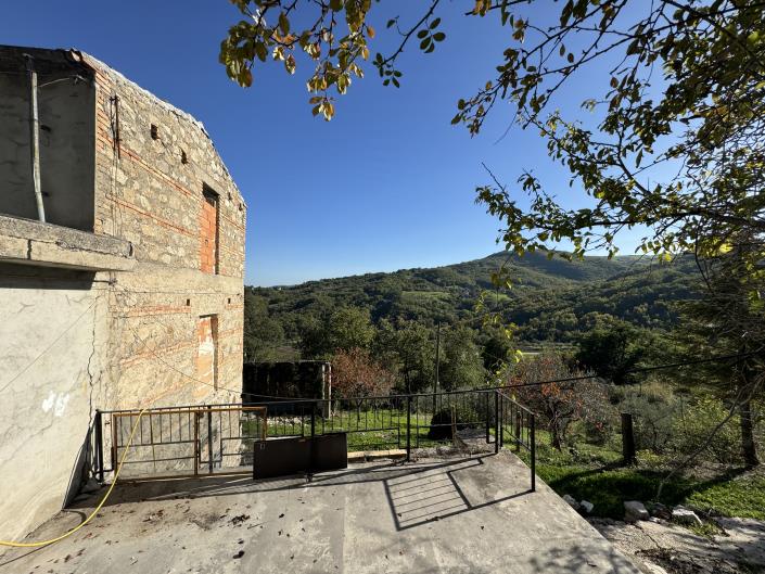 Image No.6-2 Bed House for sale