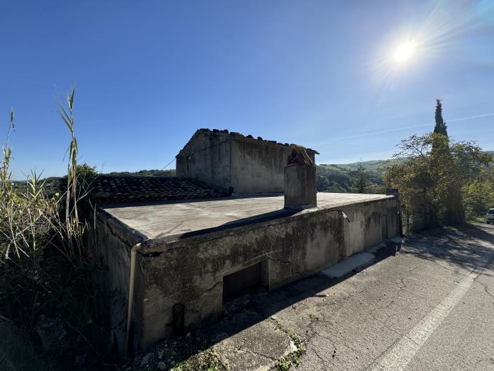 Image No.33-2 Bed House for sale