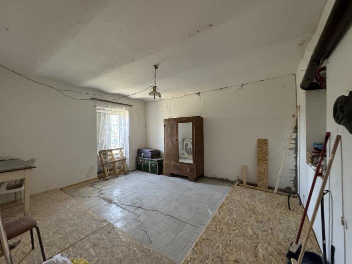 Image No.11-2 Bed House for sale