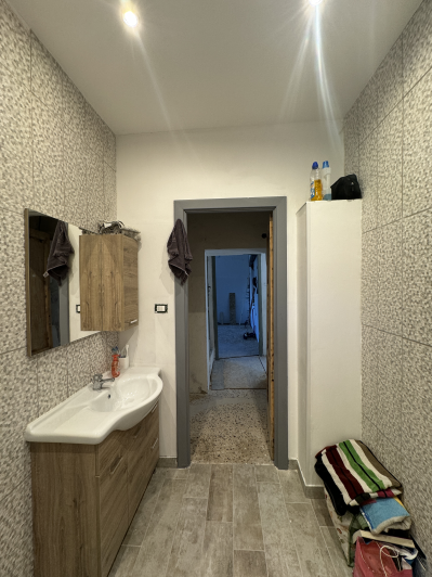 Image No.10-2 Bed House for sale