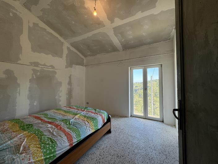 Image No.14-2 Bed House for sale